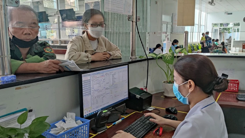 Mất thẻ BHYT giấy, điện thoại hư, cách nào để khám, chữa bệnh?