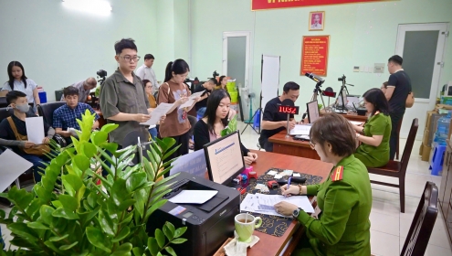 Có bắt buộc đổi căn cước công dân sau khi sáp nhập hay không?