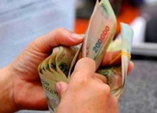 Công ty có được giữ lương của người lao động không