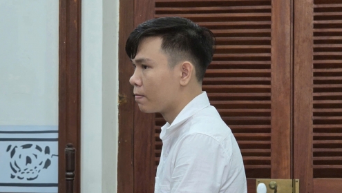 Đăng clip nóng của người yêu cũ để... nối lại tình xưa