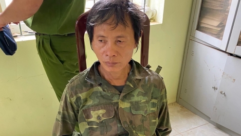 Dùng dao phóng lợn đâm công an trọng thương khi bị mời làm việc