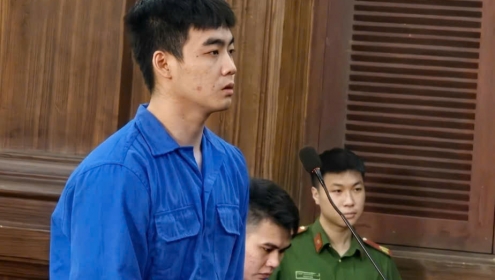 Xâm hại bé gái 12 tuổi, 2 thanh niên lãnh án tù, 2 thanh niên bị điều tra