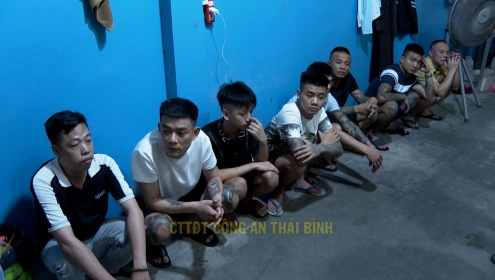 28 cô gái bị ép làm nhân viên phục vụ tại các quán karaoke