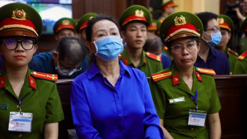 Hình ảnh bị cáo Trương Mỹ Lan tại tòa trong vụ án thứ hai