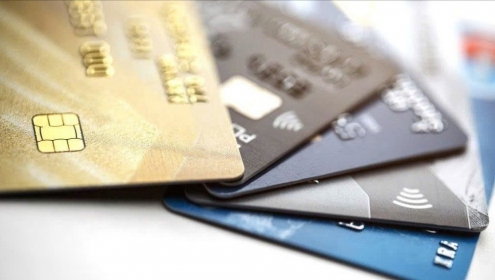 1 phụ nữ nhận tiền của người nước ngoài để bán thông tin tài khoản ngân hàng