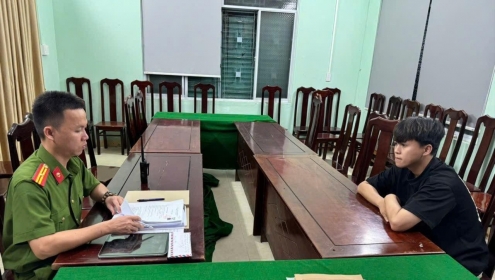 Nhân viên pha chế rút ruột hơn 672 triệu của chủ quán cà phê