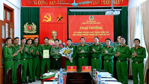 Ninh Bình: Chủ thầu xây dựng trả lương cho hàng chục lao động bằng ma túy