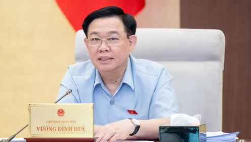 Miễn nhiệm chức vụ Chủ tịch Quốc hội với ông Vương Đình Huệ