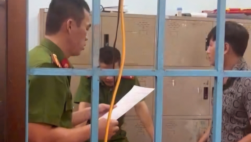 Bị bắt vì làm giả 29 giấy chứng nhận quyền sử dụng đất