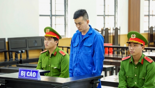 Gây án giết người vì thấy người thương đi nhà trọ thuê phòng cùng với 3 người khác
