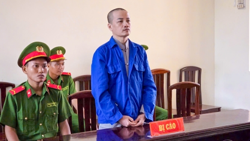 Lãnh 12 năm tù vì trộm tiền, vàng của vợ
