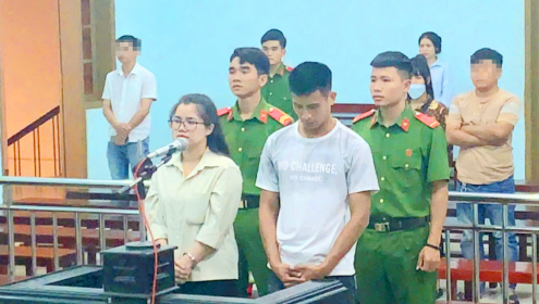 Nữ thủ quỹ trường học tham ô hơn 600 triệu rồi nhờ bạn trai dựng hiện trường giả bị trộm
