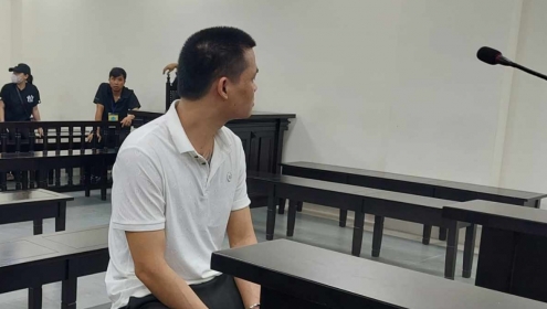 Mãn hạn tù về tội hiếp dâm, người đàn ông lái xe đâm tình địch tử vong