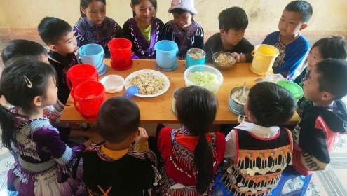 Người điều hành dự án Nuôi Em tự ý gửi tiết kiệm tiền từ thiện là sai luật