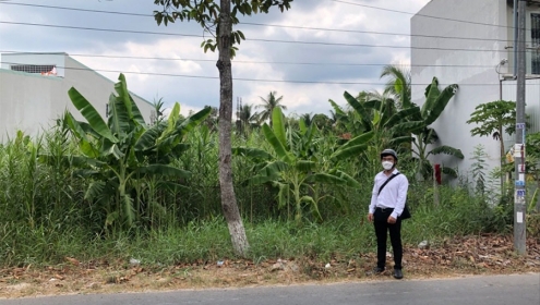 Tòa buộc văn phòng công chứng bồi thường cho người mất đất