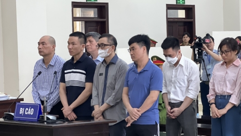 Vụ Việt Á: Mẹ bị cáo Phan Quốc Việt nói về của hồi môn 1.000 cây vàng