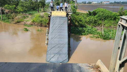 Công an củng cố hồ sơ để khởi tố tài xế xe tải làm sập cầu ở An Giang